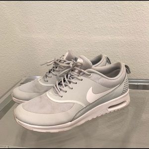Women’s Nike air max white size 6.5